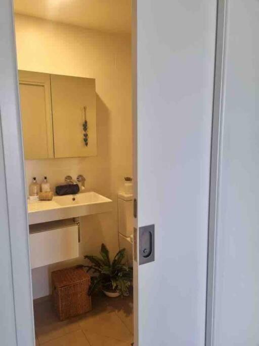 גולד קוסט Modern 1 Brm Apartment With Pool Close To Beach מראה חיצוני תמונה
